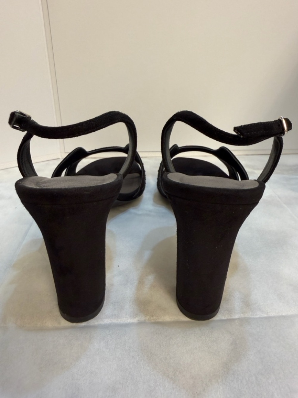 Hermes Black Suede Crystal Embellished Slingback H Sandals Size 39,9 (US 9,5) - Picture 16 of 17